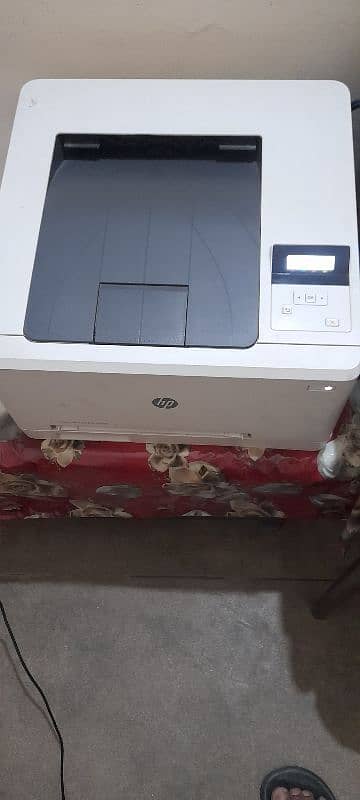 colour printer hp laser jet Pro M252n 2