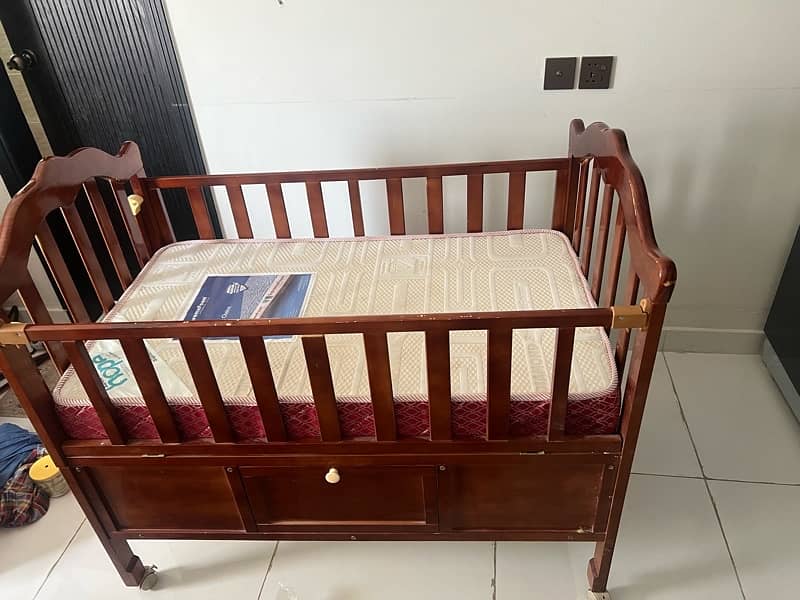 baby cot with swing and matress 6