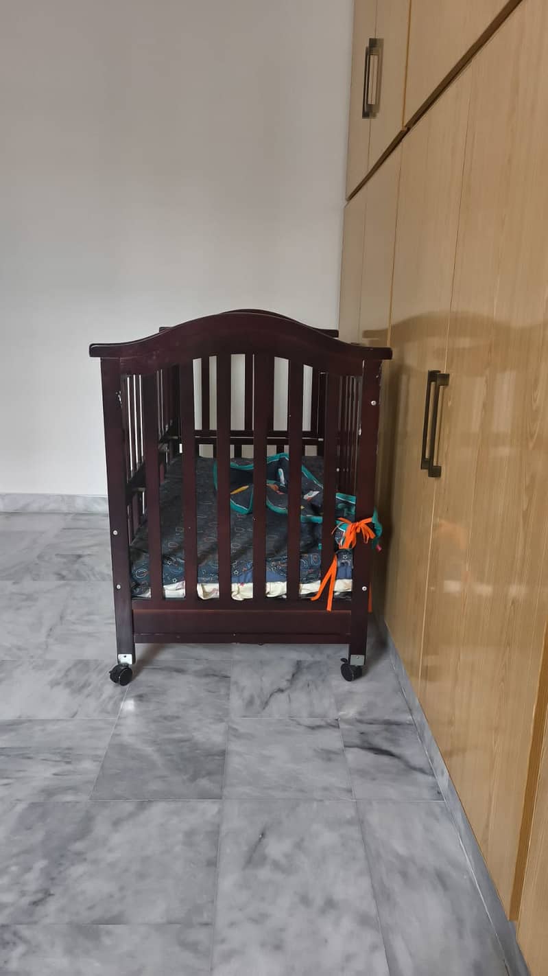 baby cot, kids bed 1