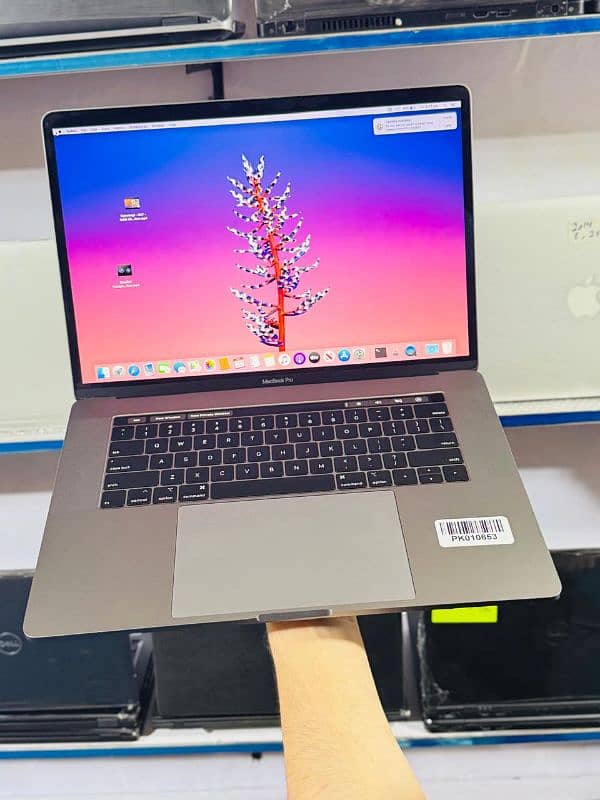 MacBook Pro 2019 | 15.4 inch | Core i9 1