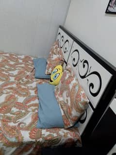 bed set with mattress