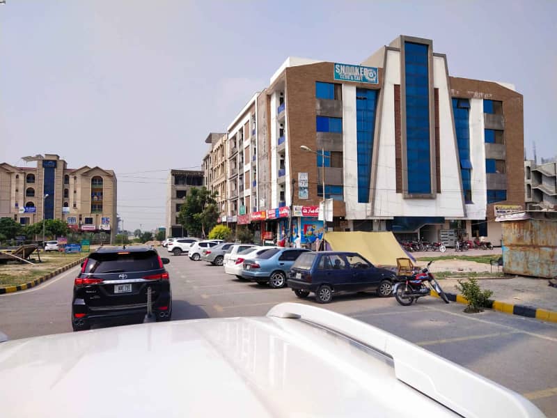 1 Kanal prime location plot for sale in B-17 block F 1