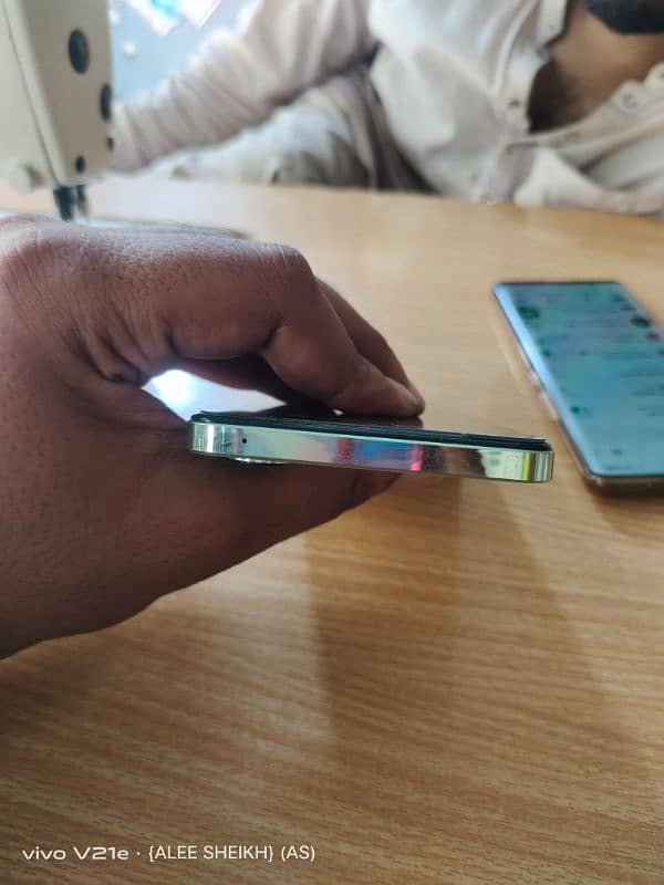 vivo y 100 completion inbox condition 10 by 9.5 3