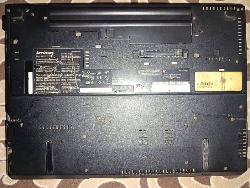 Lenovo Thinkpad R611 8