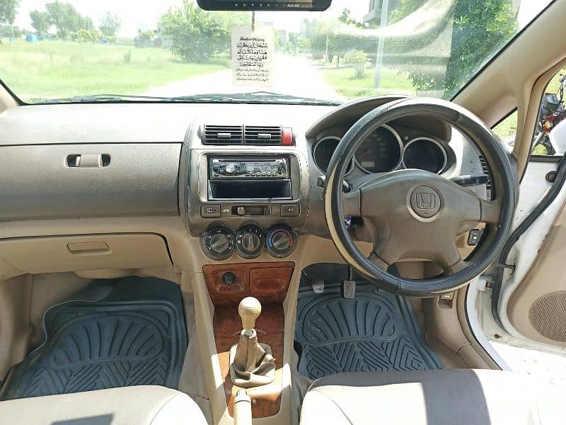 Honda City IDSI 2005 total geniun car 8
