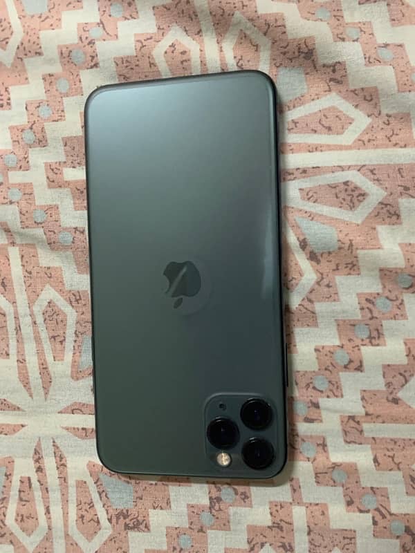 iphone 11 pro max 10 by 10 not open no repair charger orignal availabl 3