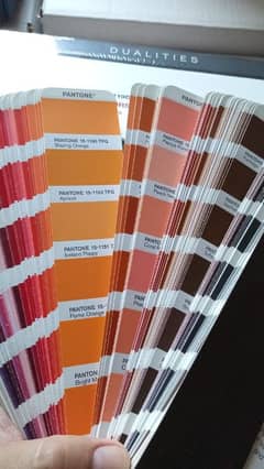 PANTONE