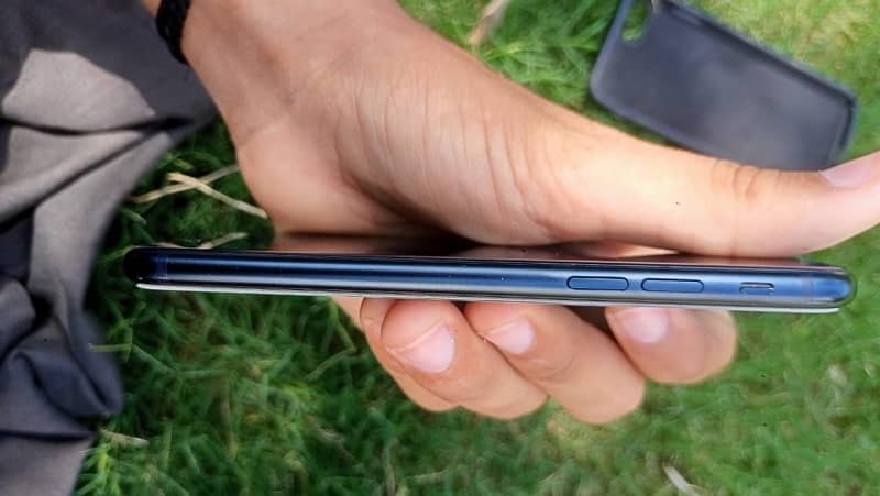 IPhone se 3 Forsale A15black 90percent helath like a newphone 10/10 3