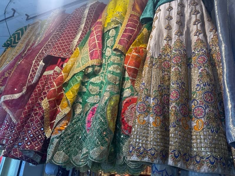 لہنگا میکسی شیروانی ساڑھی پارٹی وئیر ڈریس اور ہر قسم کی جیولری 1