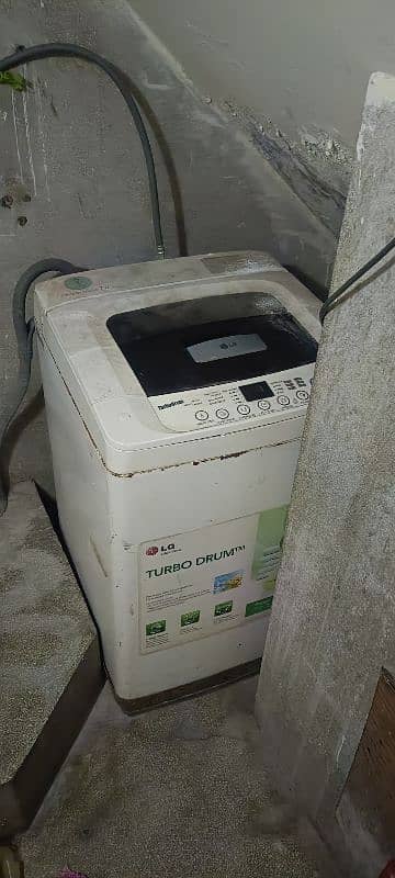 LG 7 kg automatic washing machine 1