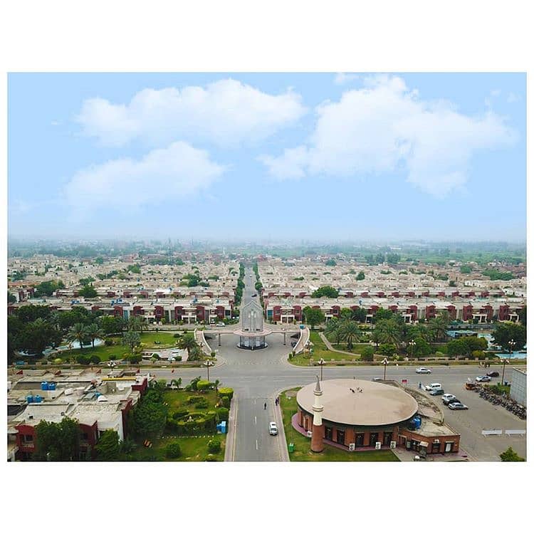 Possession Utility Paid 5 Marla Commercial Plot for Sale in G1 Block Bahria Orchard Phase 4 Lahore 40