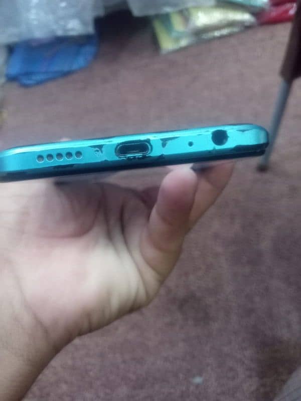 techno spark 8c 4+2 128 gb 3