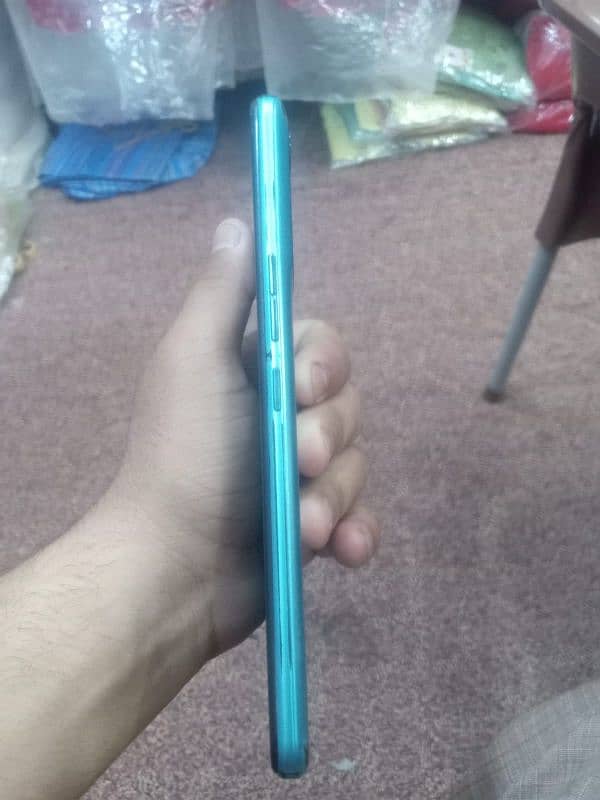 techno spark 8c 4+2 128 gb 6