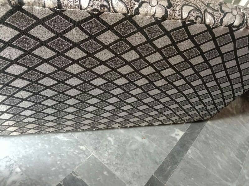 urgent sale sofas 0.3. 2.1. 4.4. 6.8. 2.8. 2 3