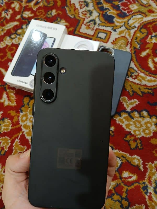 Samsung Galaxy A55 5g (8+8/256) 4