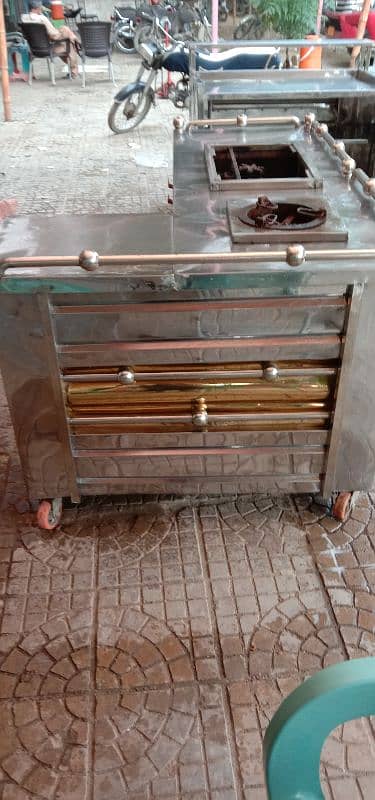 Chai setup with table chairs for sale 9