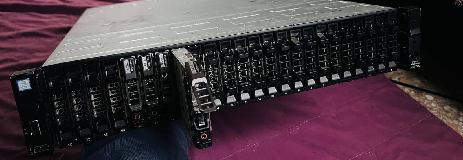DELL R730, XEON 2683 XD 2.5 Server 3