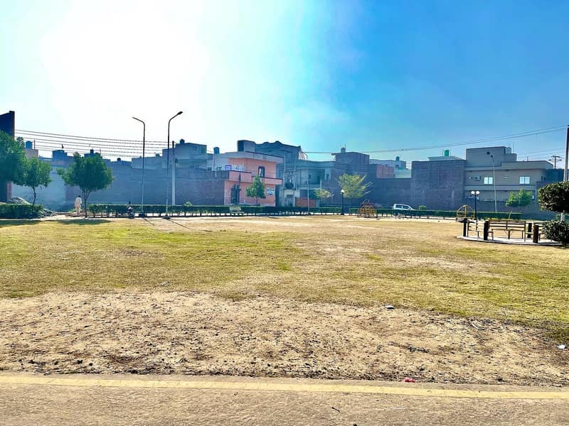 5 Marla Good Location Plot For Sale 2
