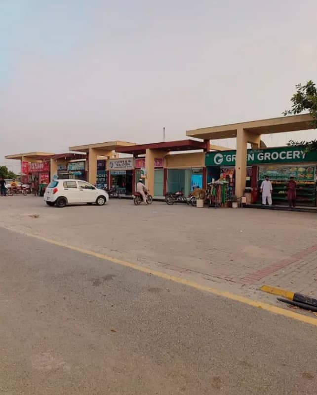 5-Marla Corner Plot Near To Park On Prime Location Near 2 Km Ring Road Plot Available For Sale In New Lahore City Near To Bahria Town Lahore 7