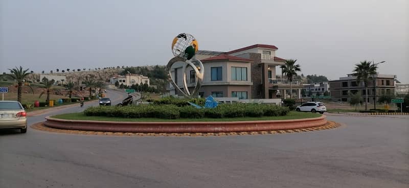 40*80 SIZED PLOT WITH 4 M EXTRALAND / CORNER / SIDED OPEN PLOT WITH PAID AVAILABLE FOR SALE 7