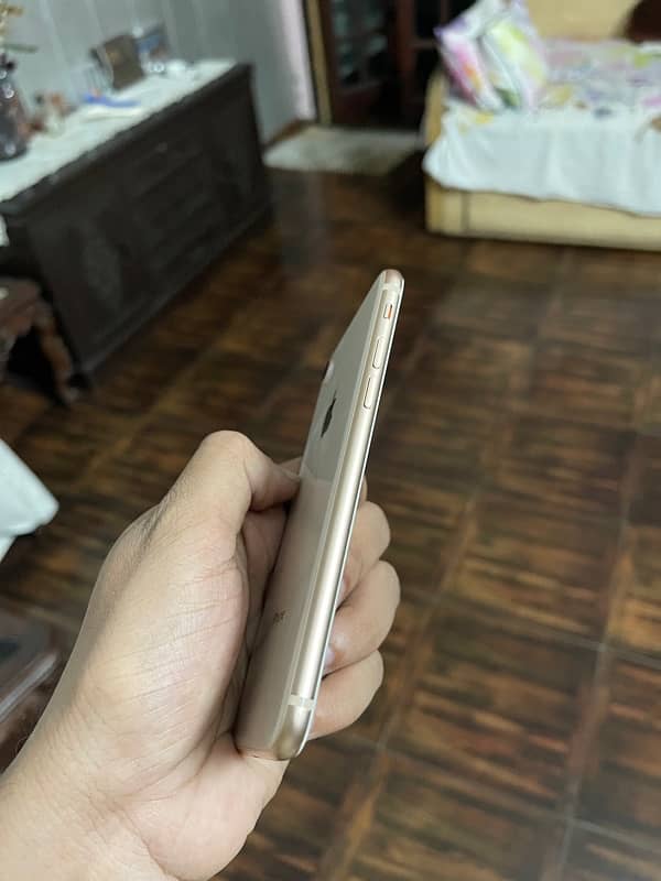 IPHONE 8 NON PTA 4