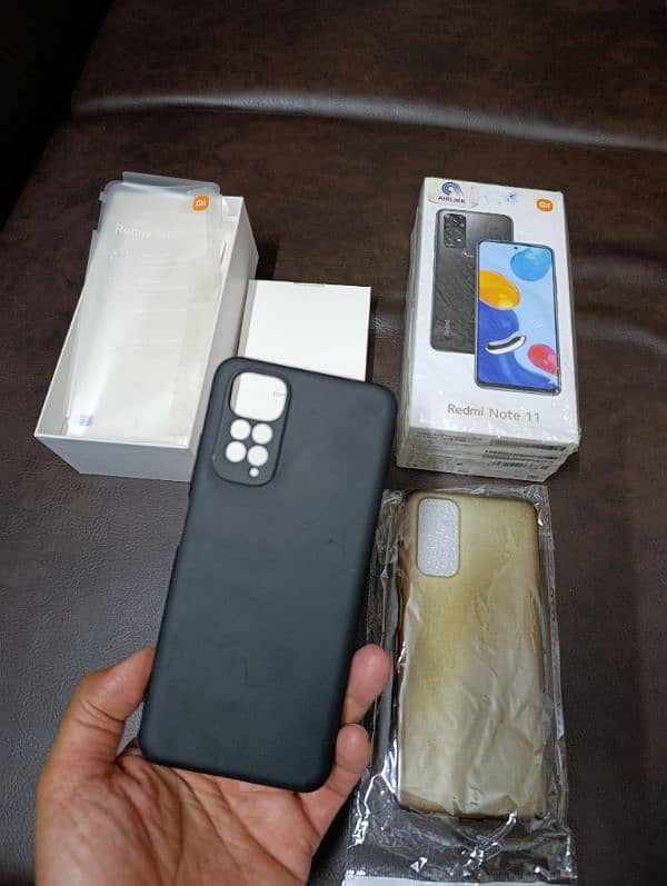 Redmi Note 11 6GB / 128 GB with box new condition 5