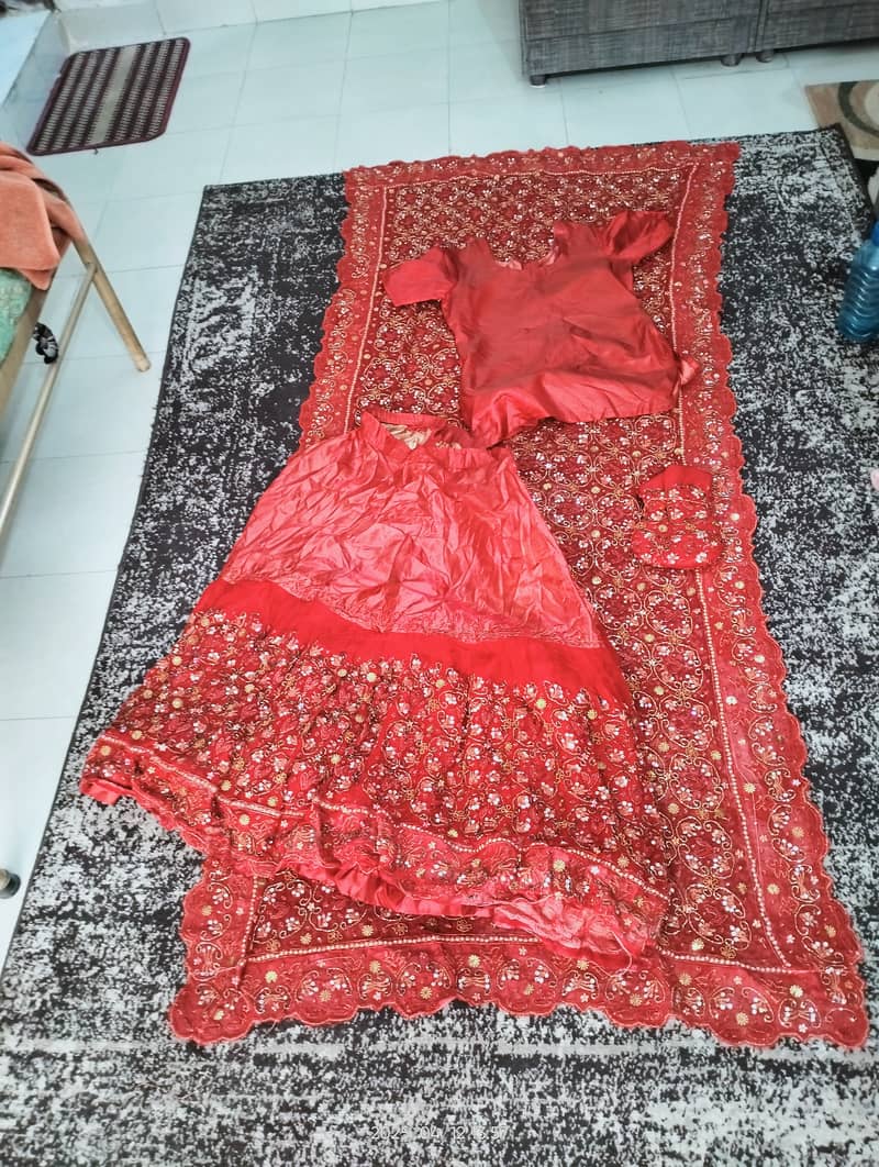 Ugent sale  heavy dress 1