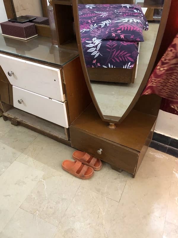 wooden Dressing Table 6