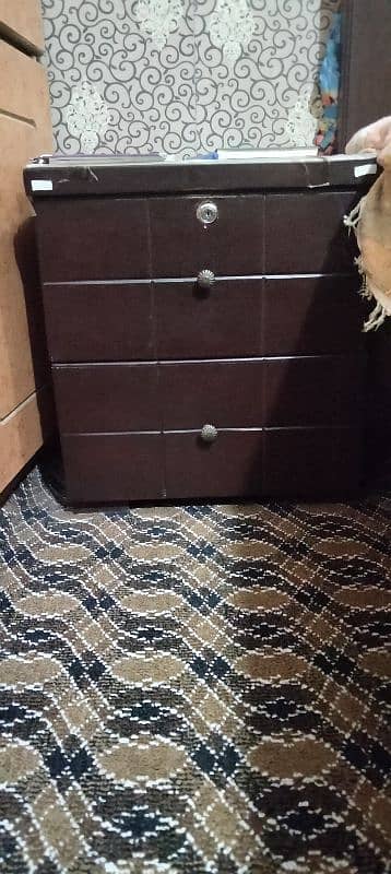 bed with dressing and two side tables 3