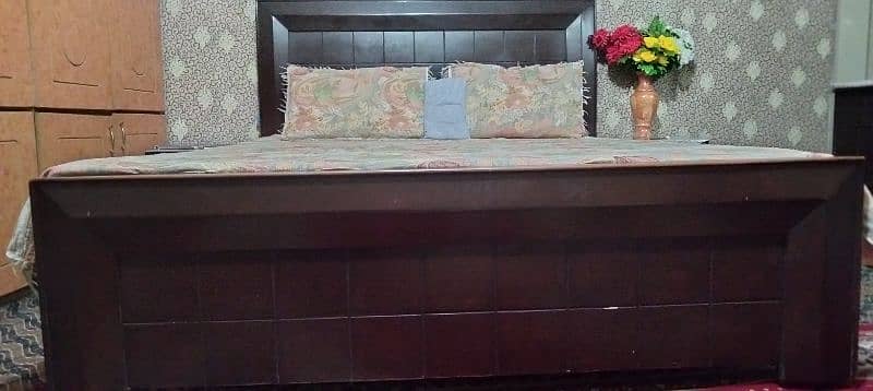 bed with dressing and two side tables 5