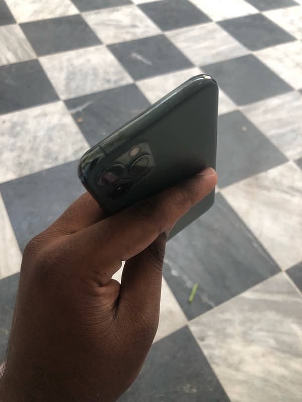 iPhone 11 Pro JV 10