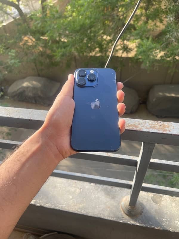 IPHONE 15 pro MAX 256 FU 6