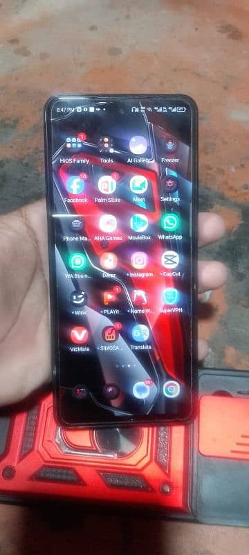 Tecno Spark 20pro 8/8256 full ganian full box. And exchange with xsjv 0