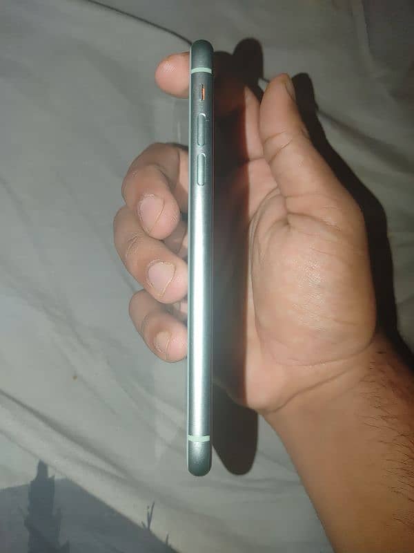 Iphone 11 pta approved 128gb with box 4