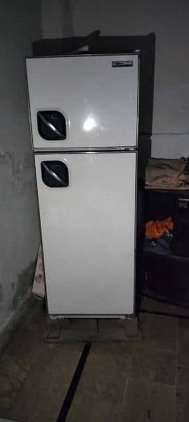 national fridge 0