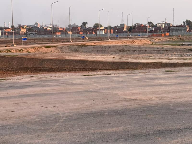 5 Marla Prime Location Plot Available For Sale 2