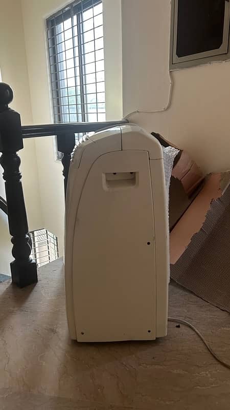 Used 1 Ton Portable Air Conditioner for Sale – 12,000 BTU 3