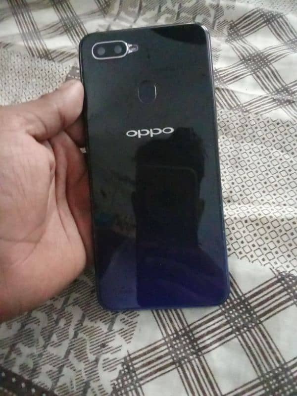 oppo F9 ka original camera 1
