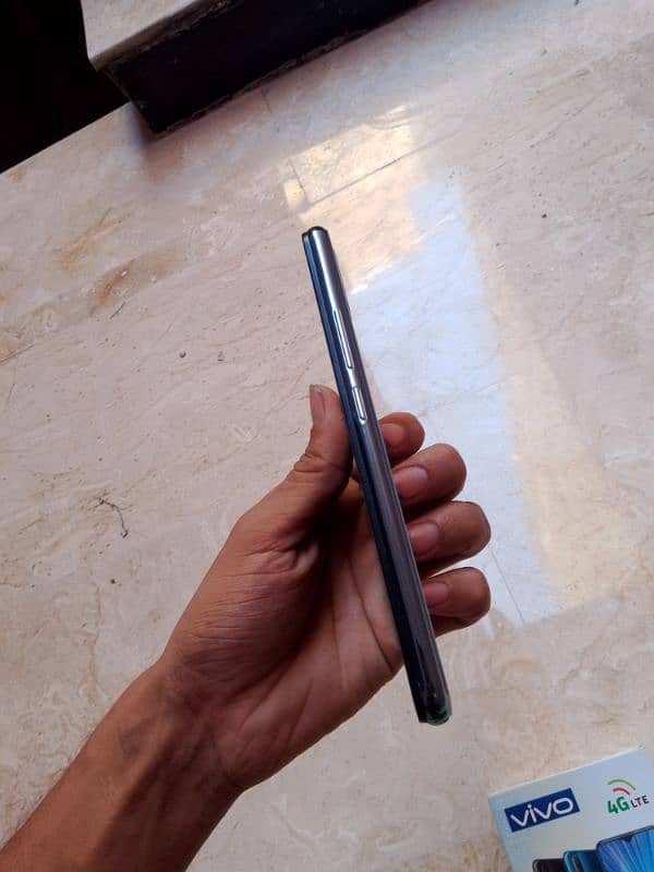 vivo y17 3