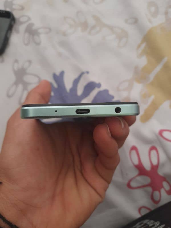 Vivo Y03 3