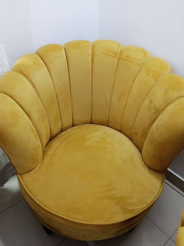 beautiful latest coffee set with a stool 2 feet. bright mustard colour 3