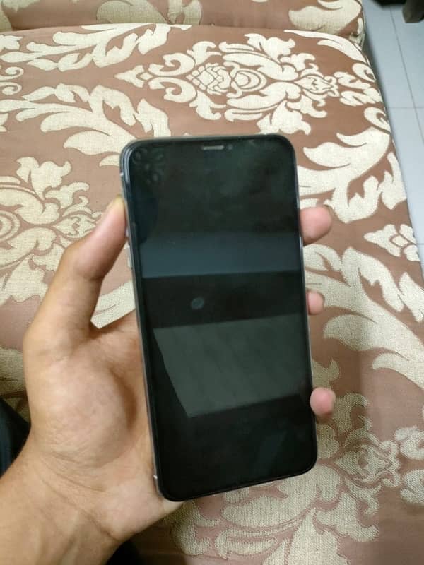 Iphone Xsmax 256 gb pta approved 1