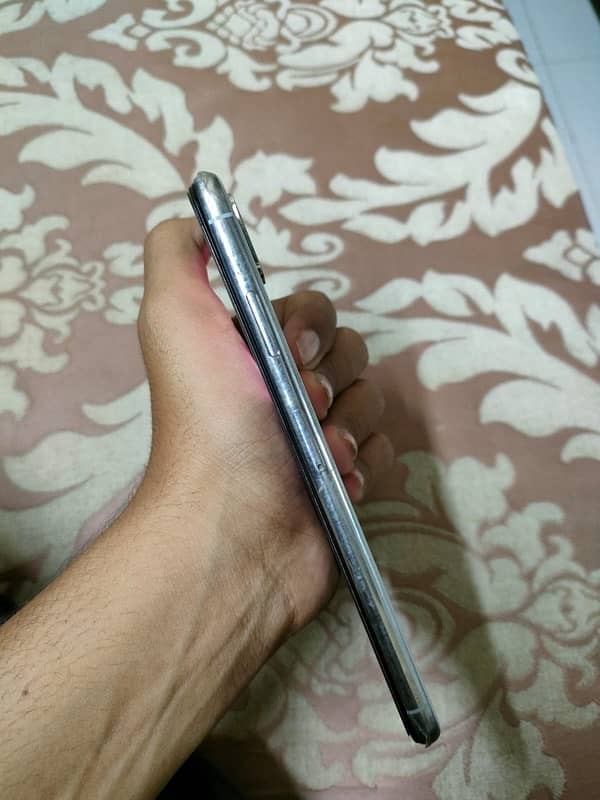Iphone Xsmax 256 gb pta approved 6