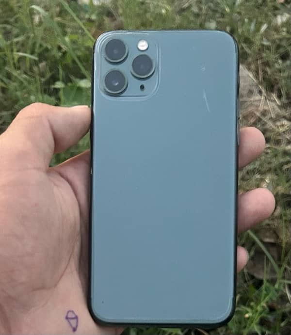 Iphone 11 pro 4