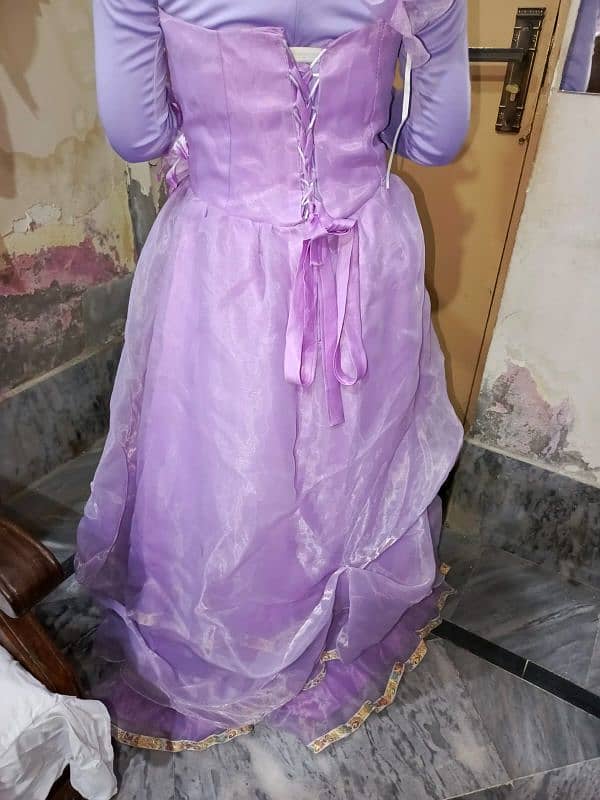 maxi female 4