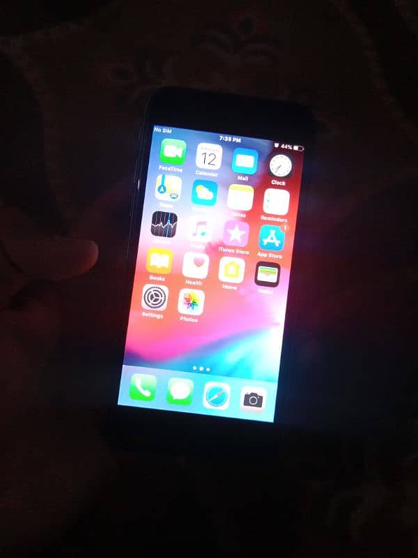 Apple Iphone 6 in good condition 1