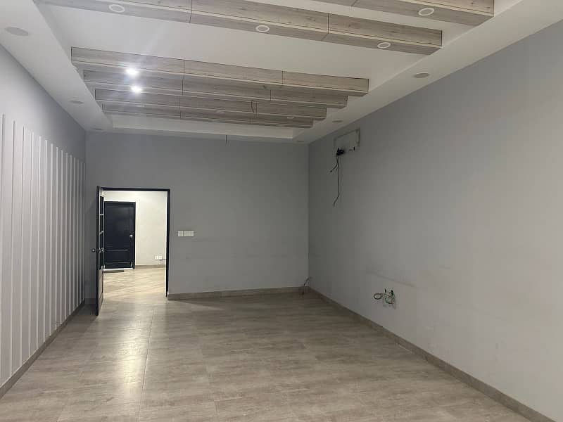1000 Sq Yards Ground Floor Portion Near Shahrah E Faisal For Commercial Use With Huge Car Parking Area 6