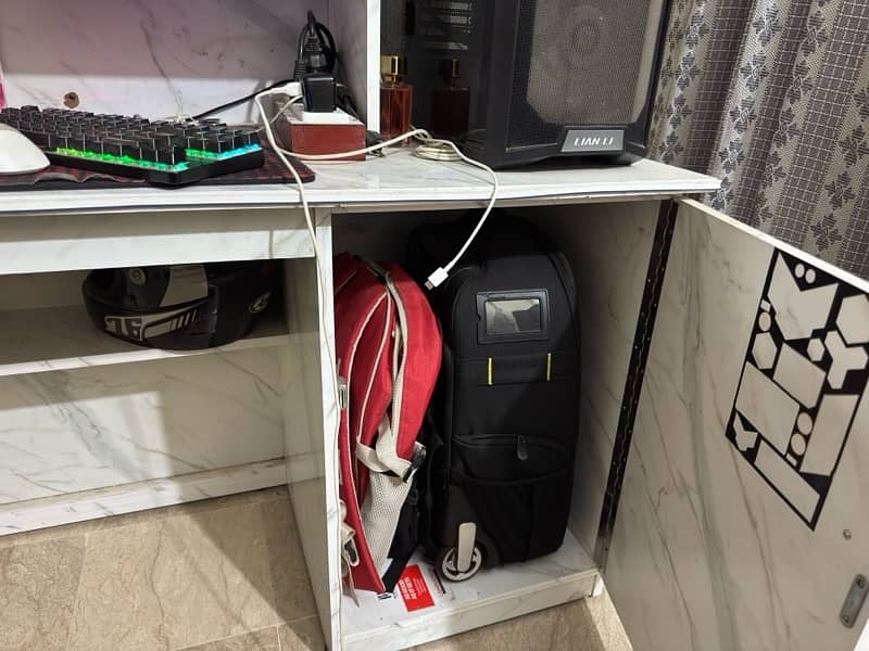 Computer plus TV table With drawer with Matte finish 4