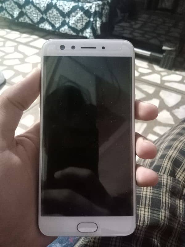 Oppo F3 with box [16MP Front] best for hotspot and Camera 0