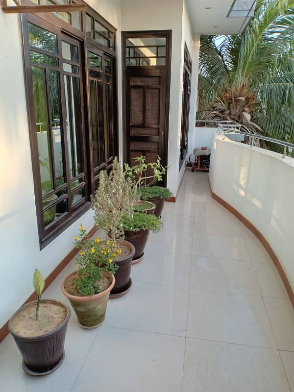 3rd floor Portion With Roof 240Yards For Sale In Gulshan Block 1 1